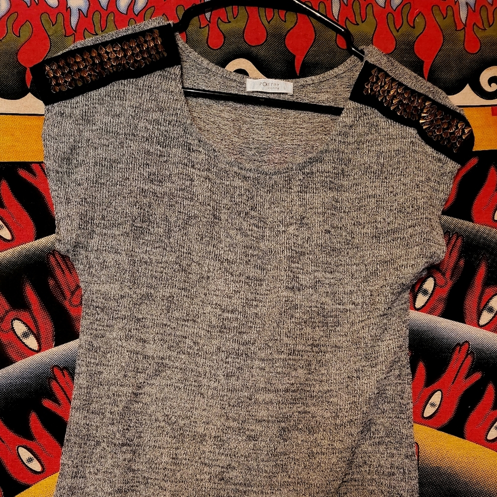 Adorable studed spike Grey shirt.